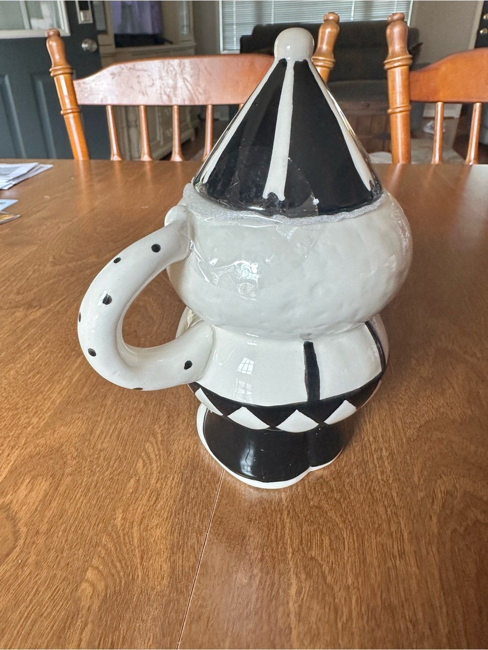 Johanna Parker Carnival Cottage Laughing Luna Cup - Picture 2 of 4